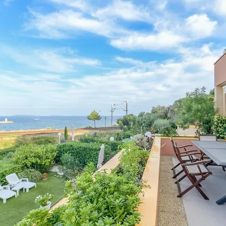 Sea View Apartment With Large Terrace & 2 Bathrooms Mandelieu * Mandelieu